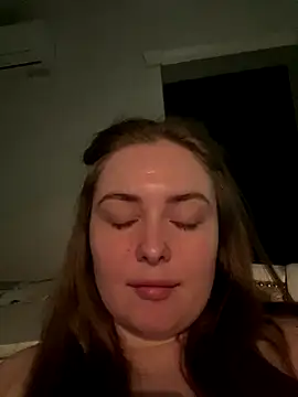 DeniMilkyyyyy webcam