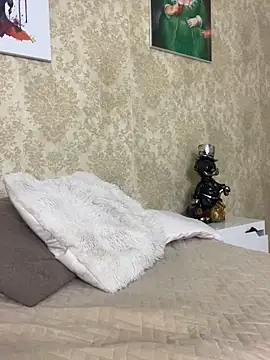 nahomi_blaze56 webcam