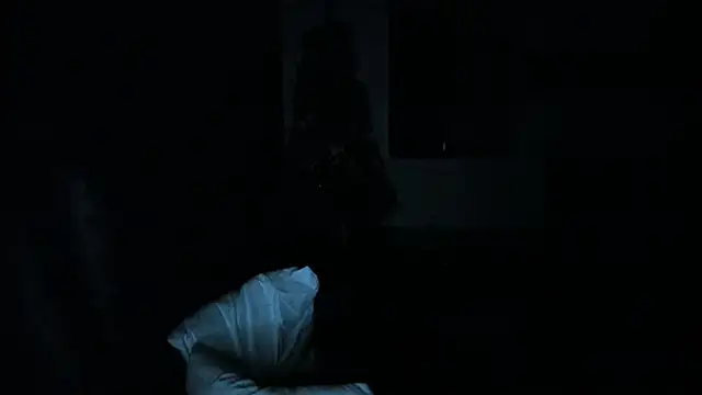 Ella_sweety00 webcam