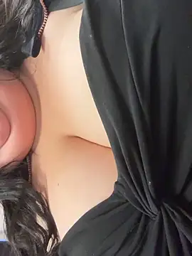 buttercreambbw webcam