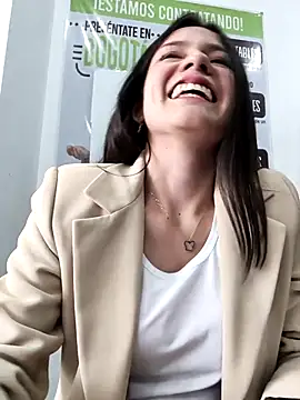 CHARLOTTE__05 webcam