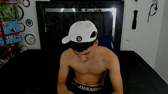 Harry_LatinBoy webcam