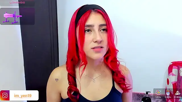 adahraa_younng webcam