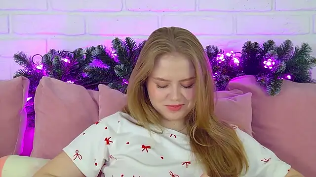 SelinSwarovski webcam