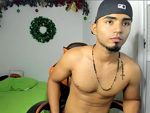 andrew_jonhes webcam