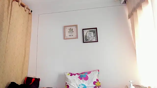 selena_jhonson webcam