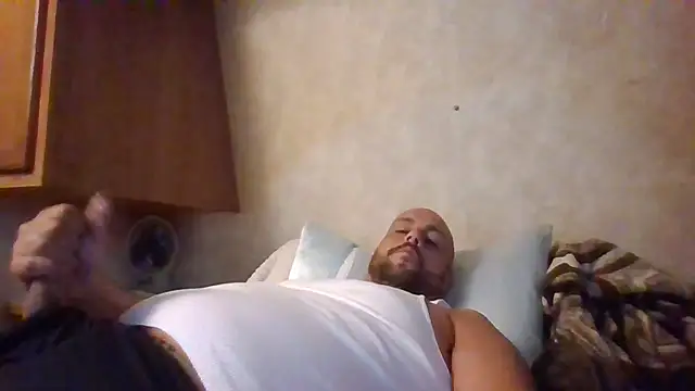BigriskDaddy92 webcam