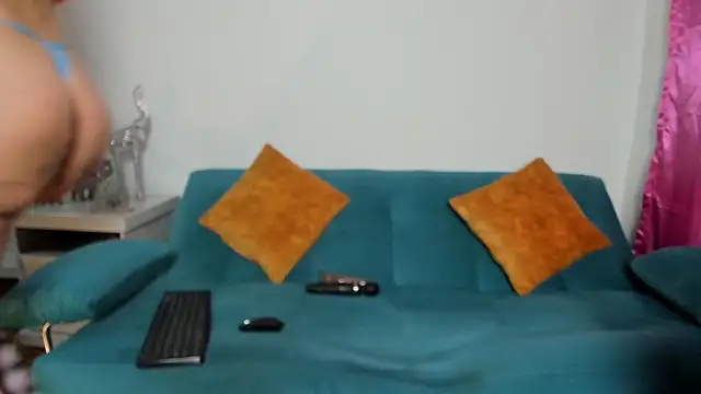 Victoria_Jonness webcam