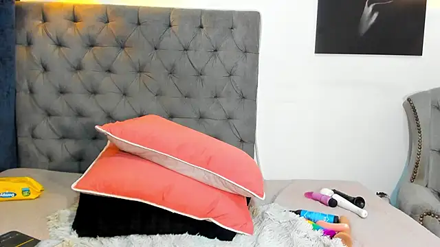 nahiroby_ebony webcam