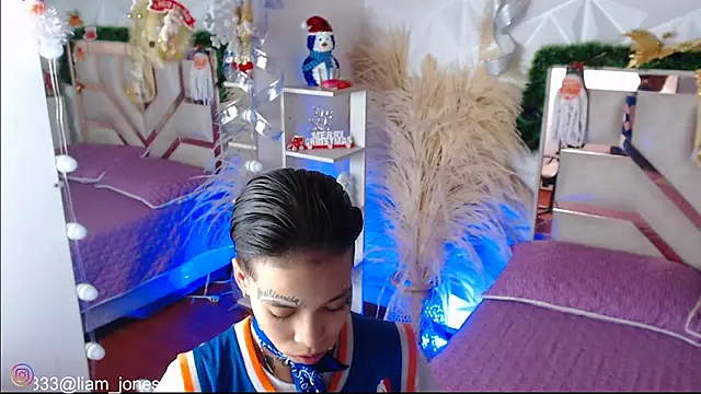 Jonesliam23 webcam