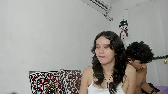 Laura_and_Kevin webcam