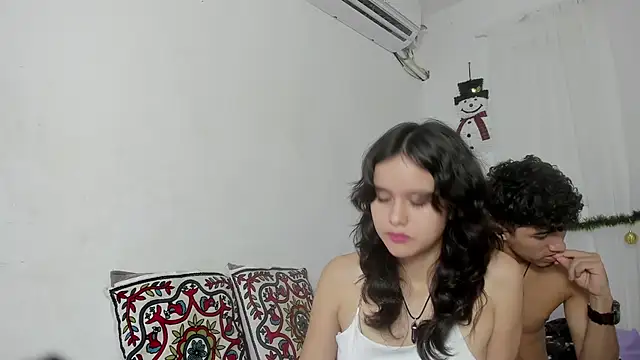 Laura_and_Kevin webcam