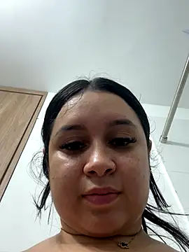 Pretty_Isadora webcam