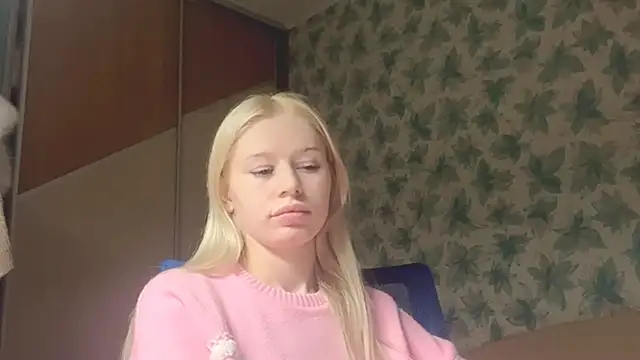 Barbie_Blondie webcam
