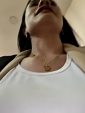 CHARLOTTE__05 webcam