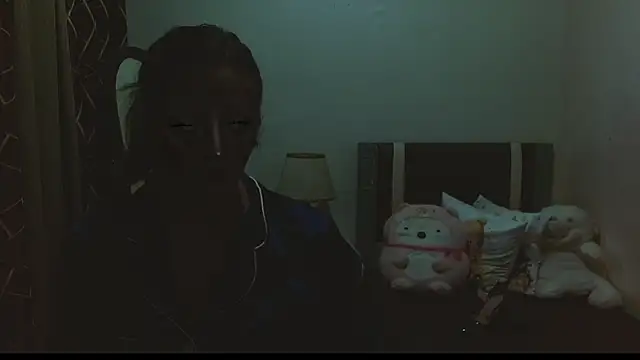 AmazingDivina webcam