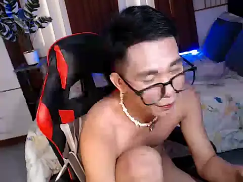 drinkmycumx (M young) - NEED SOME SLAVE TO DRAIN MY BALLS