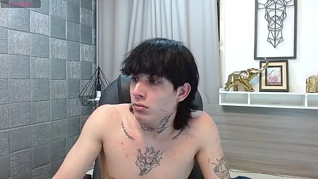 Iantwink18 webcam
