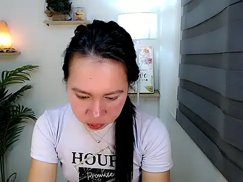 Ur_lovely_kim webcam