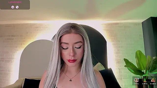 IsabellaMoreau webcam