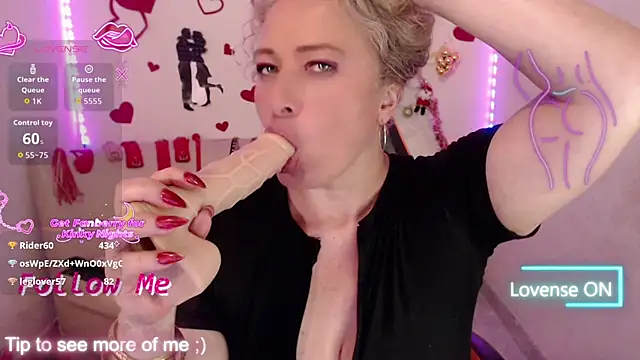 sofiacurvy_45 webcam