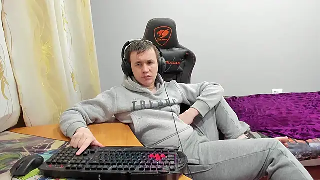 iliaskrislove webcam