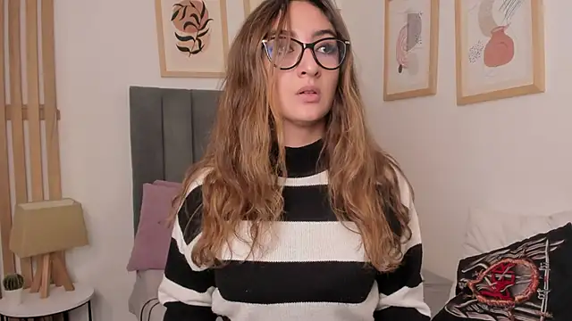 Alice_Dickinssonn webcam