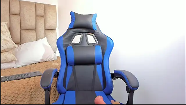 trasee_lee - Trasee_lee's free webcam - UK Sex Cams