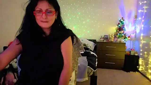 SexyAndBadGirl webcam