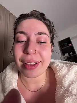 kimarts - KimArts's free webcam - UK Sex Cams