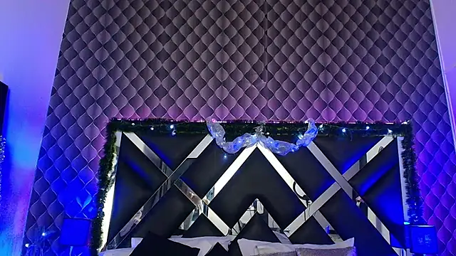 victoriaa_lee_ - Victoriaa_lee_'s free webcam - UK Sex Cams