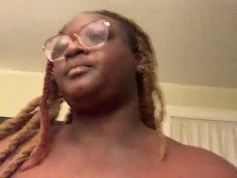 BigKittyRaven webcam