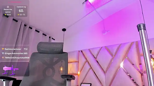 emily_roousee webcam