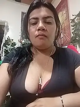 naughty-sharlot webcam