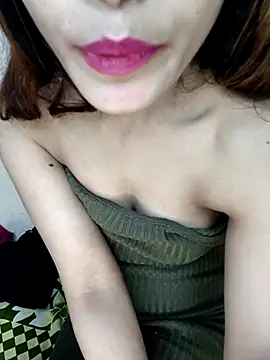 xpihu (F young) - Ass fingering