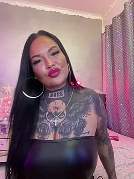 _MelinaCurves_ webcam