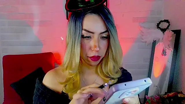 sky_girl1 webcam