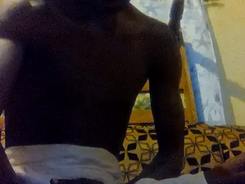 LookingLover34 webcam