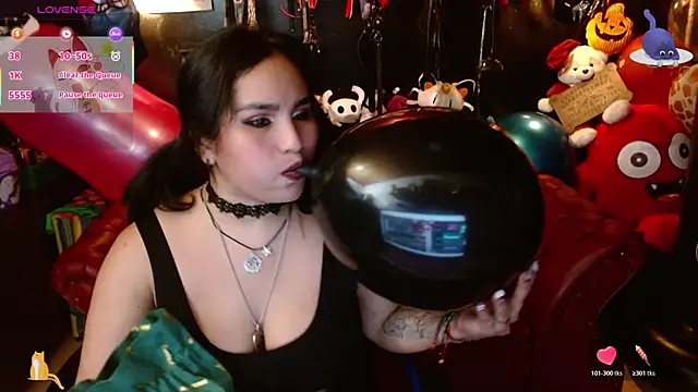 kureiji_hentaii webcam