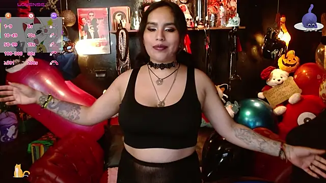 kureiji_hentaii webcam