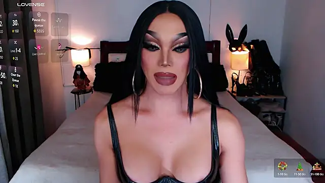 xqueenelektrax - XQueenElektrax's free webcam - UK Sex Cams