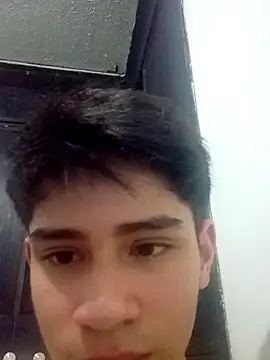 sink198 (M twink) - Hola soy nuevo :P