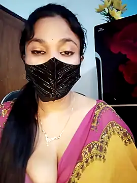 Webcam Model (Tina-Sen) is live