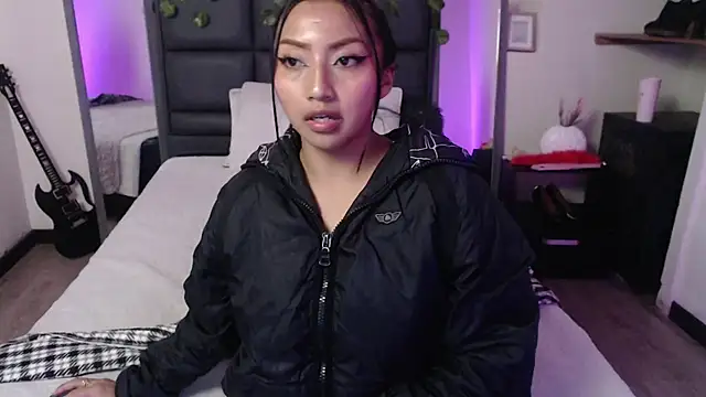 Isabella_Diamon webcam