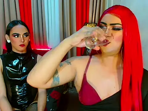 02HornyCumTrans webcam