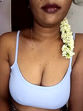 Tamil_kavinila
