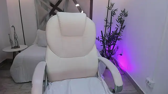 Karliie_kloss_ webcam