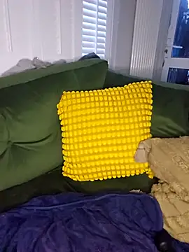 LovelyLucinda webcam