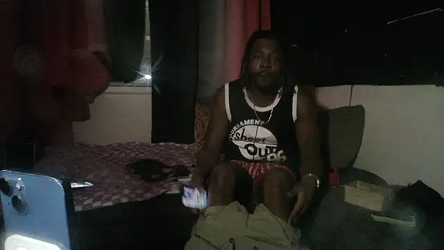 CoffeeNCreamHer webcam