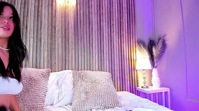 VioletthaRous webcam